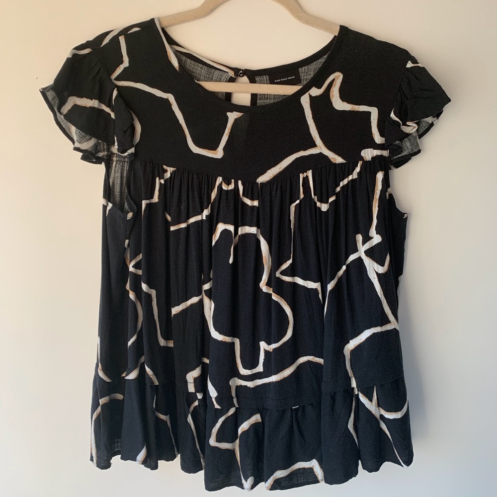 WHO WHAT WEAR Black Ruffle Blouse